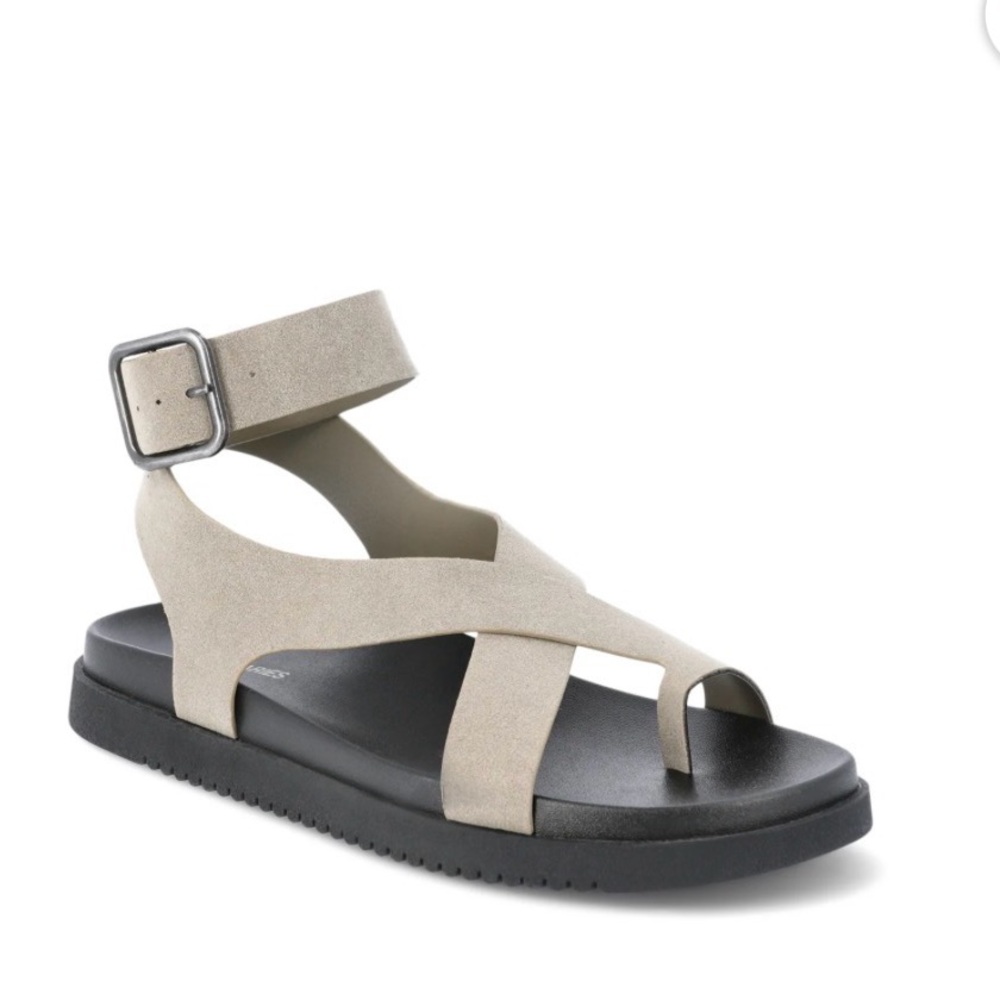 No Boundaries Beige and Black Sandals